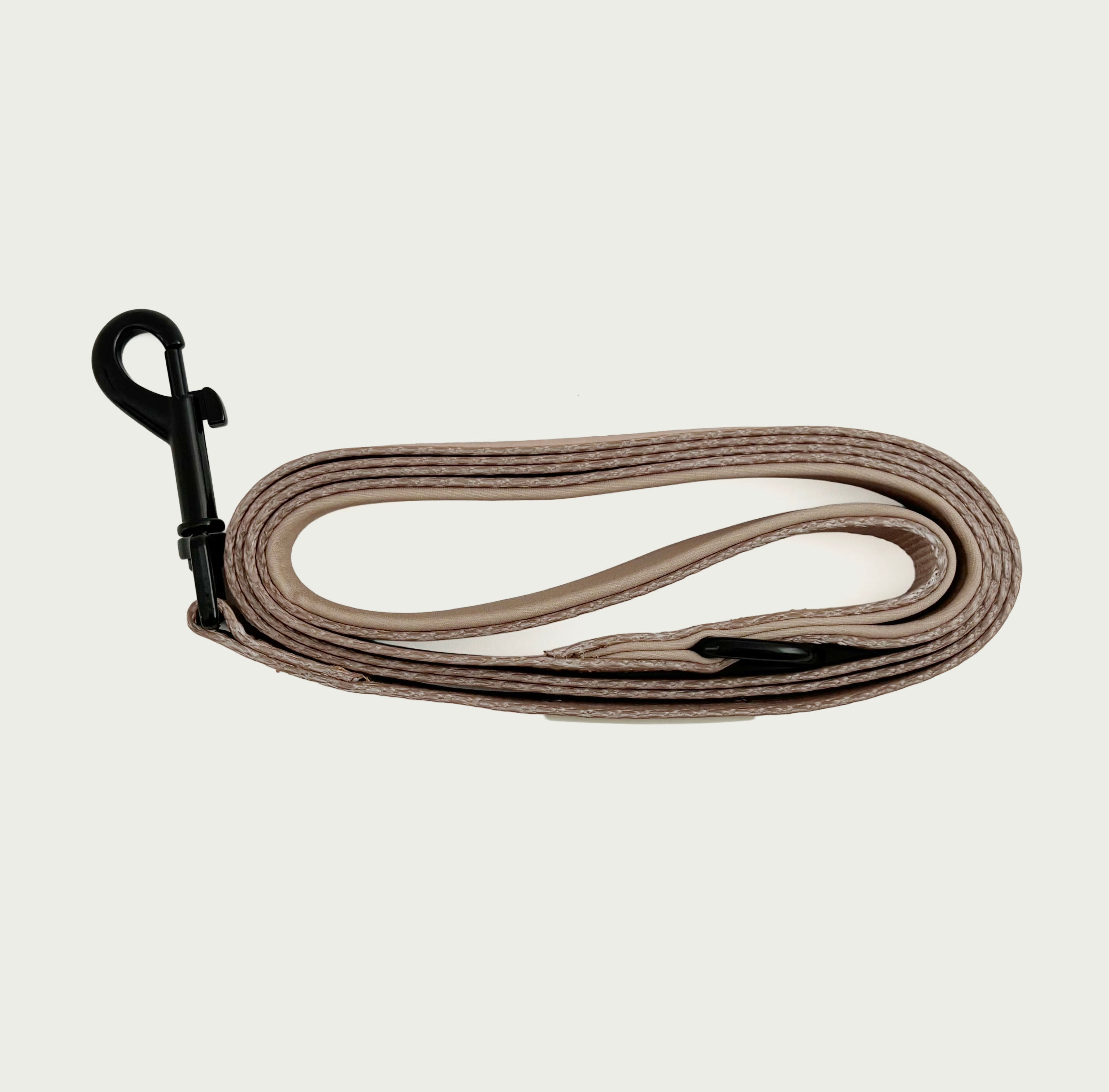 Classic Cable-Knit Leine