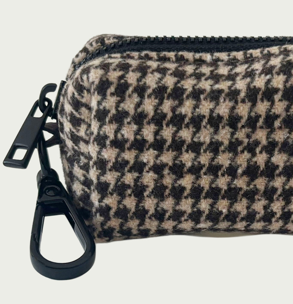Biscuit Check Bag